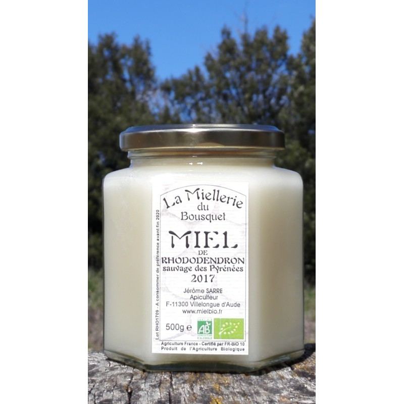 Miel de Rhododendron sauvage des Pyrénées 2017. Ce miel est cristallisé, aspect actuel 2019 Miel de Rhododendron sauvage des Pyrénées 2017. Ce miel est cristallisé, aspect actuel 2019