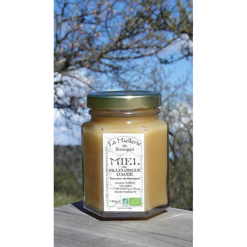Miel Bio de Villelongue d'Aude. Ce miel est cristallisé maintenant, photo avril 2019.