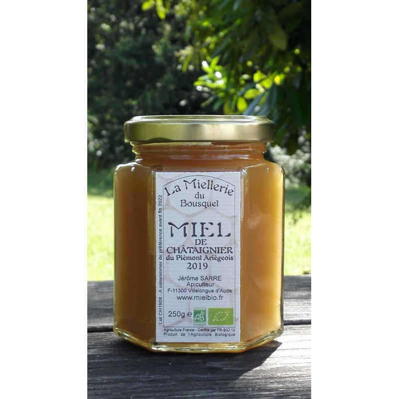Miel de Châtaignier Bio Ariège. Aspect du miel 2019 en juin 2020, miel cristallisé